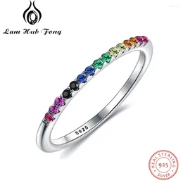 Anillos de racimo Anillo de piedra CZ colorido 925 Plata de ley Boda para mujeres Joyería de compromiso de color arcoíris (Lam Hub Fong)