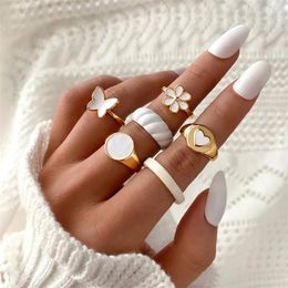 Cluster-Ringe, bunter Ring für Frauen, glänzend, tropfender Liebes-Herz-Pfirsich, exquisiter wilder Trend-Schmuck