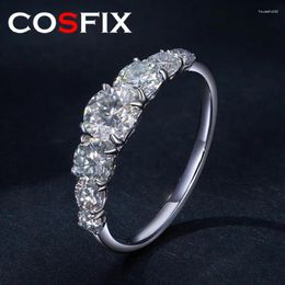 Clusterringen COSFIX D Kleur Ronde Vrouwen Moissanite Ring S925 Zilver 0.5ct Voor Luxe 2024