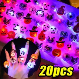Clusterringen Creatief Halloween LED-licht Horror Pompoen Ghost Spider Knippert voor kinderen Trick Party Cos Props Supplies
