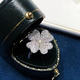 Clusterringen schattige S925 Silver Color Clover Ring met bling zirkon steen voor vrouwen bruiloft verloving mode sieraden 2022 trendcluster