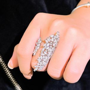 Cluster Rings CWWZircons Réglable Sparkly Big Chunky White Cubic Zirconia Pave Setting Women Party Engagement Long Finger Jewelry R253