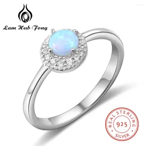 Cluster Anneaux Dainty Blue Opal 925 Silver Silver Women Cumbic Zirconia Engagement Bague de mariage (Lam Hub Fong)