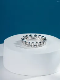 Bagues de cluster Dewdrop Diamond Ring Crown Shining 18K True Gold Revêtement électrolytique Full Body 925 Sterling Silver d'élégance