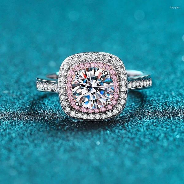 Cluster Anneaux Diamond Test passé Excellent Coup 1 D Color Moissanite Cushion Rose Ringle Silver 925 Bijoux de mariage plaqué Platinum