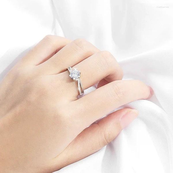 Cluster anneaux dring 1.0 Ring de proposition Moisanite pour les femmes classiques à six grilles de la couronne laboratoire diamant de mariage diamant S925 Sterling Silver