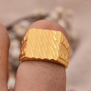 Clusterringen Dubai Goudkleur voor vrouwelijke man Ethiopisch Afrika Ring Saoedi -Arabië Bruid Wedding Sudan Sieraden Gifts