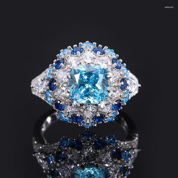 Anillos de racimo elegantes 8 8 mm Flower azul Alto carbono Diamante S925 Anillo de plata esterlina para mujeres Joya de diseñador de lujo