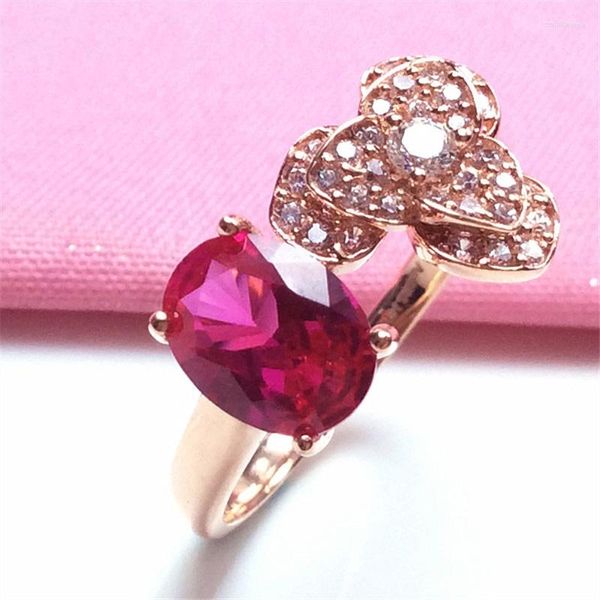 Cluster Anneaux Élégant À La Mode Rouge Gemme Cristal Fleur De Fiançailles Pour Les Femmes 585 Violet Or Plaqué 14K Rose Bijoux