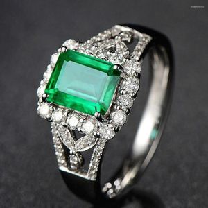 Cluster ringen smaragd Edelstenen Jade Green Crystal For Women Diamonds Anillos White Gold Silver Color Luxe sieraden Verjaardagsgeschenk Bague