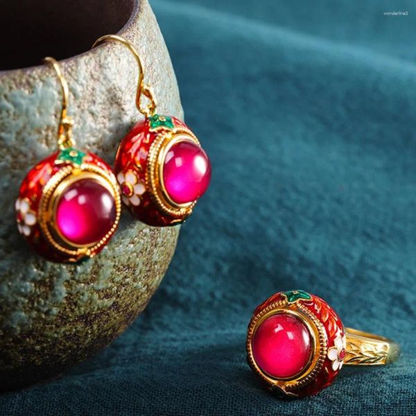 Bagues de cluster Style ethnique Dames Bracelet S925 Bijoux en argent pur Émail Coloré Bague en corindon rouge pour femme