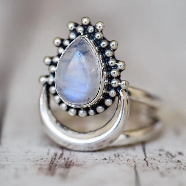 Cluster anneaux européens et américain Crescent Moonstone Thai Silver Ring Retro Diamond Punk Hand Bijoux