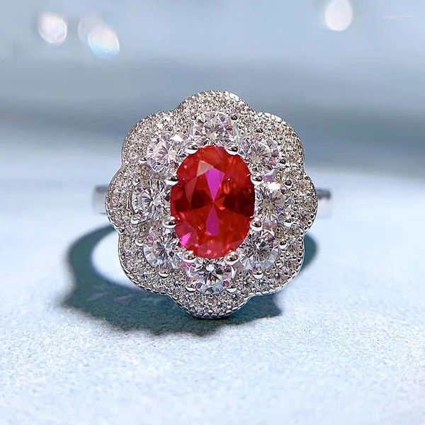 Anillos de racimo Grupo de rubíes de sangre ovalada europea y americana con anillo de plata S925 de diamante de moda personalizado