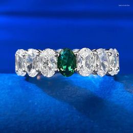 Clusterringen Europese en Amerikaanse stijl handgemaakte luxe set 4 6 ovale duif ei rij diamanten ring zirkoon sieraden