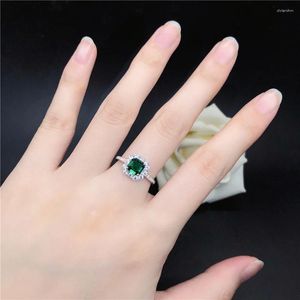 Cluster Ringen Uitstekende Puur Wit Goud 18K Ring 1CT Emerald Engagement Vrouwen Echte Groene Diamanten Bruiloft Sieraden Party Accessoires