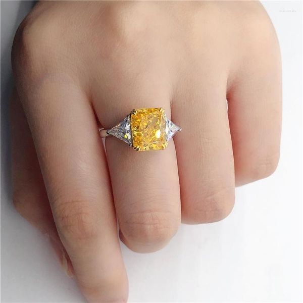 Anillos de racimo Fabuloso 4.5 Anillo de compromiso de diamante amarillo Declaración de mujer Oro blanco puro AU750 Amor Promesa Joyería Regalo para niña