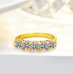 Bagues de cluster Mode Fine Moissanite Diamant Designer Femme Bague De Bijoux De Mariage 925 Sterling Sliver Eternity Band