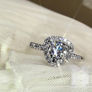 Bagues de cluster Mode Coeur En Forme De Mariage Diamant Pour Femmes Véritable Or Blanc Dames Bijoux De Fiançailles Cadeaux De Fête Accessoires