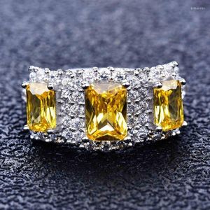 Anillos de racimo de moda de lujo para mujer 925 polvo de plata cristal Esmeralda canario amarillo diamante anillo abierto regalo de fiesta joyería al por mayor
