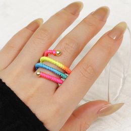 Anillos de clúster anillo abierto para mujeres coloridas torcidas torcidas retorcidas hembra gruesa círculo geométrico metal minimalista 2024