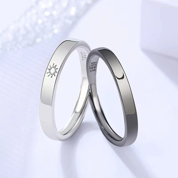 Bagues de cluster Mode Simple Couple Bague Argent Plaqué Soleil Lune Réglable Bijoux Ouverts Pour Femmes Hommes Cadeaux D'anniversaire De Mariage À La Mode