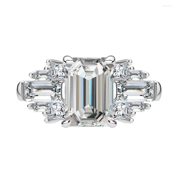 Anillos de racimo de moda y versátiles 8 10 mm Corte de esmeralda Diamante de carbono 925 Joyas de anillo de plata