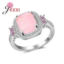 Bagues de cluster Mode rapide Femmes Femelle Rose Opal Pierre avec cristal réel 925 Sterling Silver Wedding Band Anillos