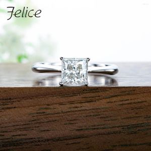 Clusterringen Felice 1.2ct Princess Cut D Color Moissanite verlovingsring voor vrouwen 925 sterling zilver GRA Cer Lab gemaakt diamant