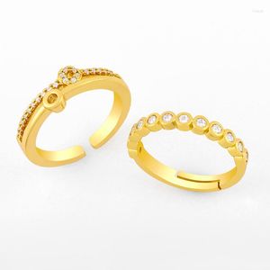 Cluster Ringen FLOLA Witte Steen Open Manchet Voor Vrouwen Crystal Gold Vermeil Dunne Ring CZ Pave Zirconia Plated Sieraden RigK07