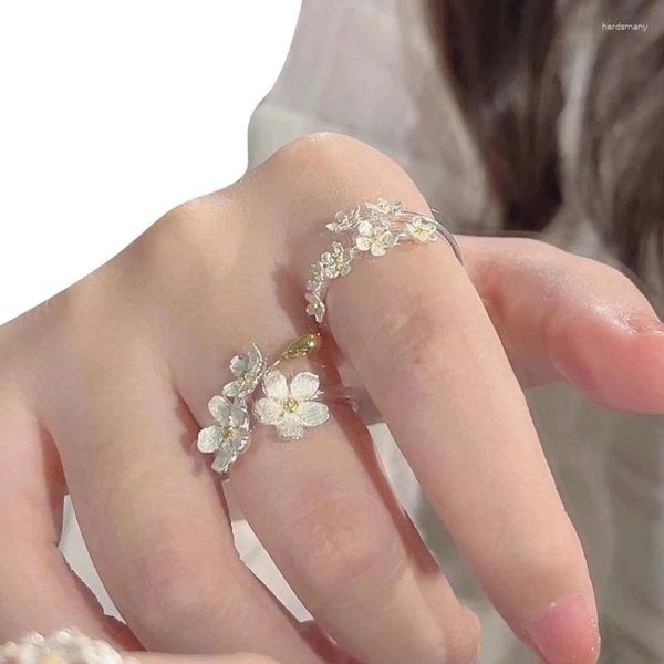 Anillos de racimo Flor abierta Vintage Blanco Pequeñas flores Dedo ajustable Ampliable para mujeres Adolescentes Niñas