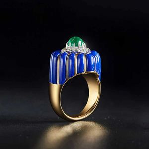 Cluster ringen foydjet retro art decoratie architecturale esthetiek ontwerper sieraden kroon modellering ontwerp simulatie dames jade ring240408