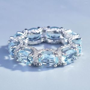 Cluster ringen vol blauw kristal aquamarine edelstenen diamanten trendy kanten rand voor vrouwen 18k wit goud gevulde fijne juwelenbanden geschenken