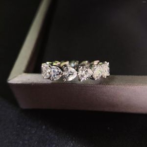 Bagues de cluster Full Eternity 0.3Ct Chaque pierre unique en forme de coeur diamant bague de fiançailles pour femmes bijoux de mariage solide platine 950 R157