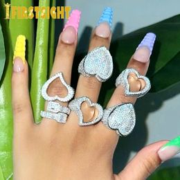 Anillos de racimo Full Iced Out Bling Hollow Heart Ring Gold Silver Color 5A CZ Micro Pave Cubic Zircon Anillos Hip Hop Punk Hombres Mujeres Joyería 230419