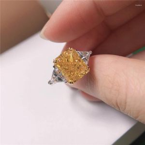 Bagues de cluster Véritable bague en or blanc 14 carats trois pierres 4,5 diamant jaune fiançailles femmes déclaration anniversaire cadeau de jour