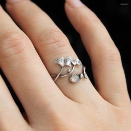 Cluster ringen ginkgo blad inlay stenen vinger voor vrouwen vintage elegante temperament gepersonaliseerde ring accessoires feest geschenken sieraden