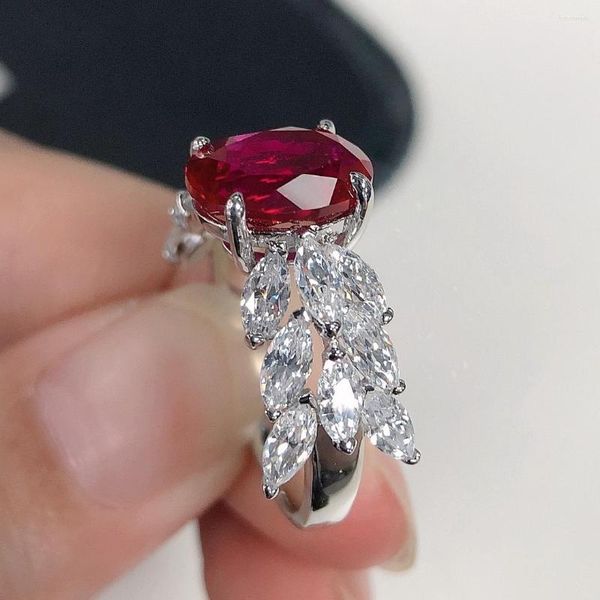 Anillos de racimo Joyería de glamour 3CT Corte ovalado Diamante rojo Anillo femenino AU750 Sólido 18K 750 Oro blanco Fino 212