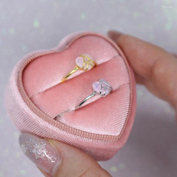 Anillos de racimo Color oro Anillo de plata para mujer Accesorios de piedra lunar en forma de corazón Joyería de dedo Se comprometió Pareja Diseño Regalo de boda