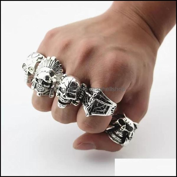 Anillos de racimo Gótico Skl Tallado Anillos de motorista grandes Hombres Anti-Sier Retro Punk Para joyería de moda En Bk Venta al por mayor Drop Delive Dhseller2010 Dhvn0