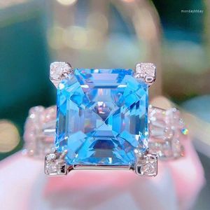 Clusterringen Guild HN2023 Aquamarine Ring Fijne sieraden Pure 18K Goud Natural 4.39ct Blue Gemstones