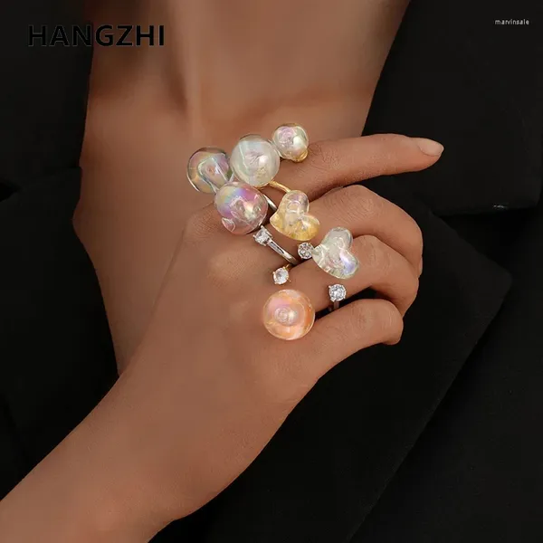 Anillos de racimo HangZhi 2023 Bombilla de resina transparente Burbuja Corazón Zircon Anillo ajustable geométrico para mujeres Joyería de fiesta exagerada