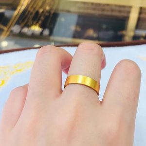 Clusterringen Hard Goud Oud Erfgoed Titanium Staal Verguld 18K Ring Voor Mannen En Vrouwen Klassieke Effen Koppels Vervagen Niet