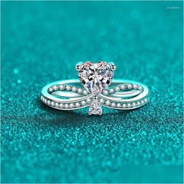 Cluster sonne le cœur dans un battement pour les femmes 1 Ring de diamant Moisanite PT950 Platinum Mesons Bijoux de mariage