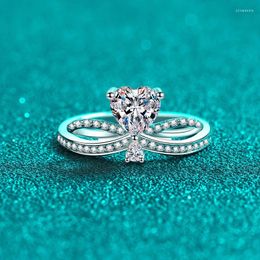 Cluster sonne le cœur dans un battement pour les femmes 1 bague diamant Moisanite PT950 Platinum Mesons Bijoux de mariage Type principal Stone