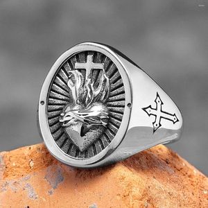 Anillos de racimo Corazón de Dios Cruz religiosa Acero inoxidable Hombre Punk Amuleto para hombre Novio Biker Joyería Creatividad Regalo al por mayor