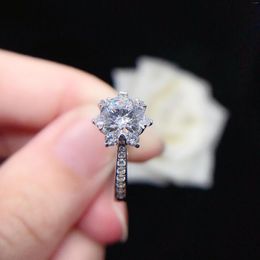 Cluster ringen harten pijlen 1CT 6,5 mm D VVS1 Moissanite Diamond verlovingsring Solid 18K White Gouden sieraden voor vrouwen bruiloft R147