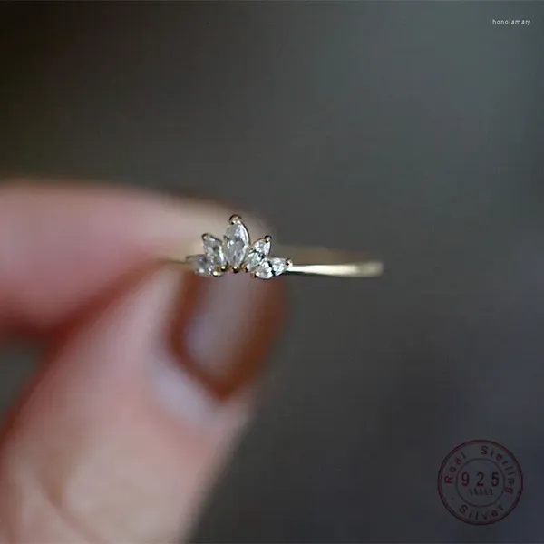 Cluster Anneaux Hi Man 925 Platage en argent sterling 14K Gold Corée Crystal Crown Ring Women Fashion Noble Anniversary Jewelry