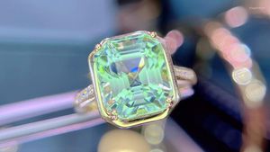 Bagues en grappe HN Tourmaline Bague Fine Jewelry Solid 18K Gold Nature Green Gemstones 5.98ct Diamonds For Women Present