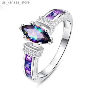 Clusterringen Hot verkopen Mode Zirkon Zeven kleuren Kristallen Ring Nieuwe eenvoudige sieraden Geschikt voor dagelijkse slijtage240408