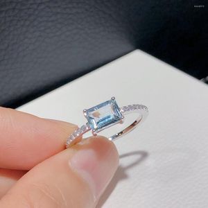 Cluster Rings HT Solid 925 Sterling Silver Blue Aquamarine 0.88ct Gemstones Pour les cadeaux d'anniversaire de la femme